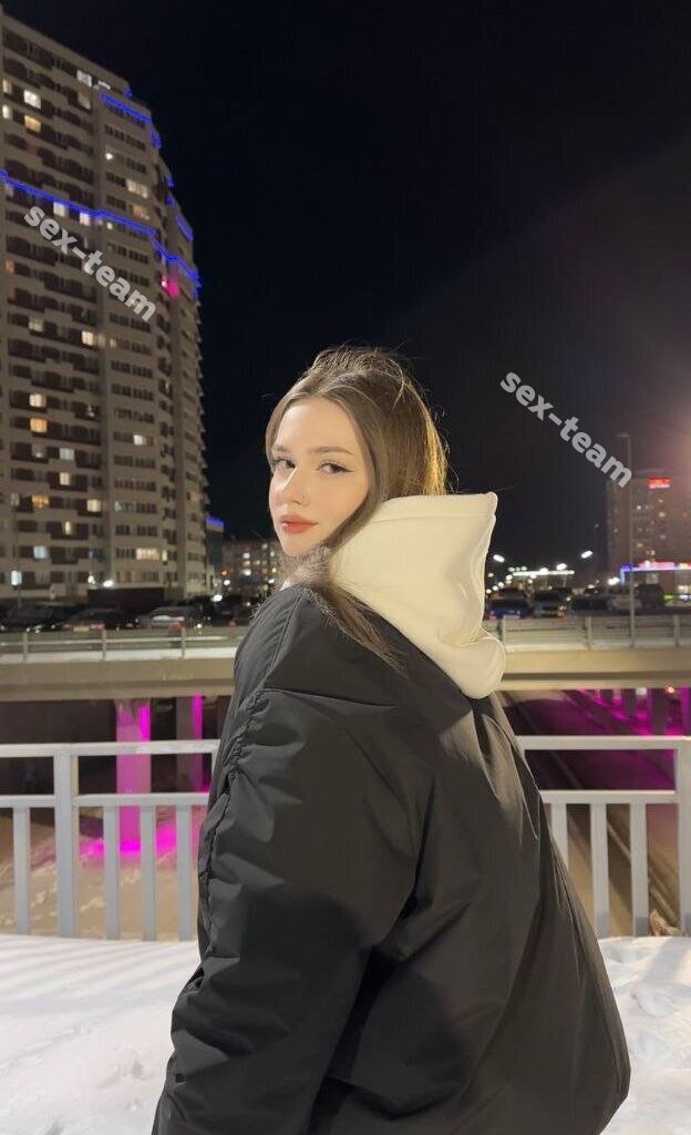 Оля